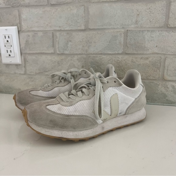 Veja Women's Rio Branco Low Top Sneakers Size 9 - Picture 3 of 6